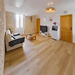 Au Coeur Du Village 
