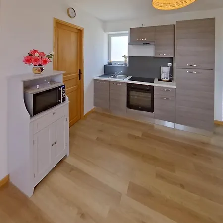 Cosy Parking Prive Situe Au Coeur Du Village Apartment