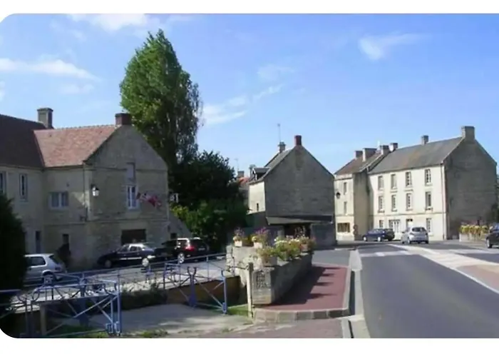 Cosy Parking Prive Situe Au Coeur Du Village דירה