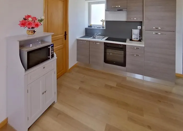 Cosy Parking Prive Situe Au Coeur Du Village דירה