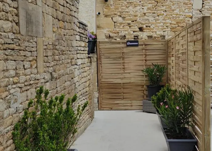 Cosy Parking Prive Situe Au Coeur Du Village דירה